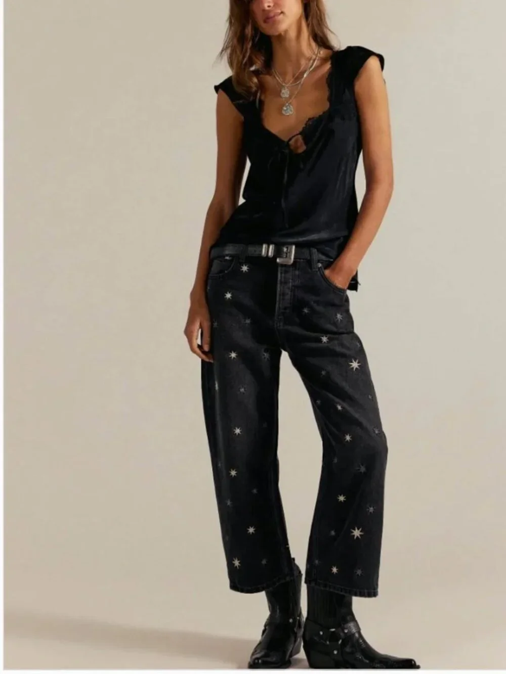 FREE PEOPLE NWT Deep Trance Shine Embroidered Boyfriend Jean / Starry Combo